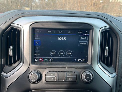 Used 2021 Chevrolet Silverado 1500 LT image 18