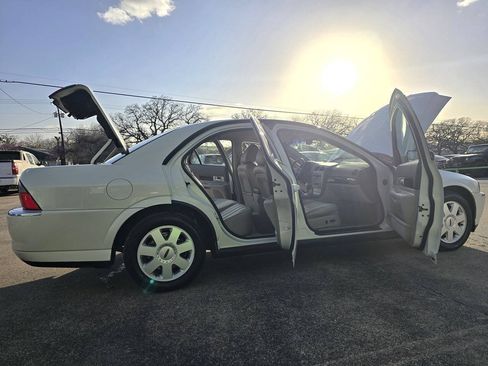 Used 2004 Lincoln LS RWD image 54