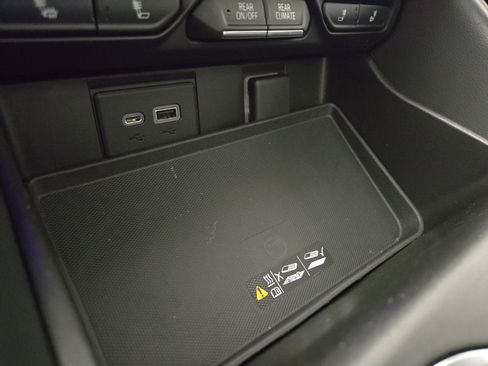 Used 2022 Chevrolet Tahoe RST w/ Luxury Package AWD/4WD image 28