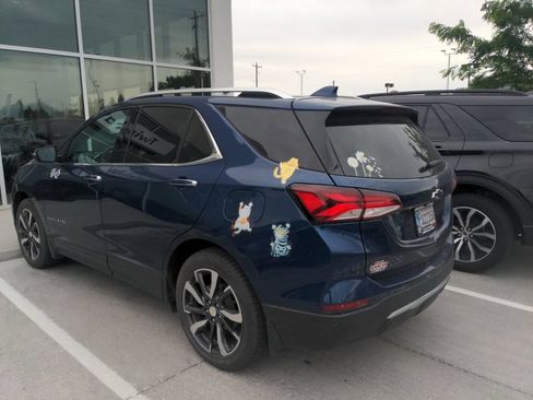 Used 2022 Chevrolet Equinox Premier AWD/4WD image 2