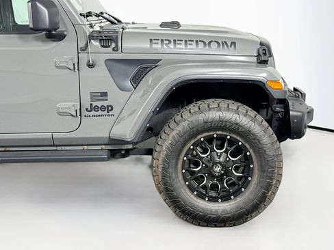 Used 2021 Jeep Gladiator Sport AWD/4WD image 40