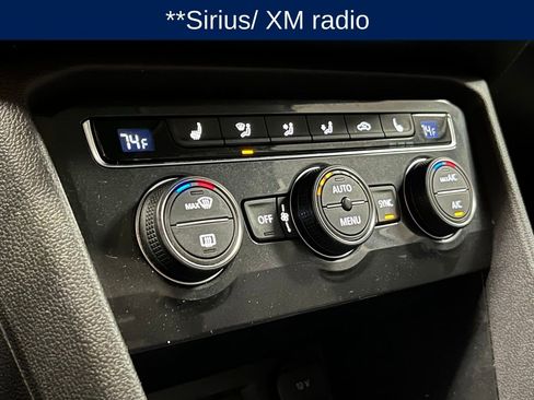 Used 2019 Volkswagen Tiguan SE w/ Panoramic Sunroof Package image 10