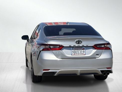 Certified 2022 Toyota Camry SE w/ Convenience Package FWD image 6