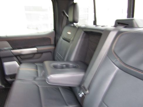 Used 2024 Ford F250 Platinum image 36