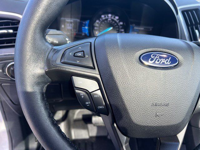 Used 2022 Ford Edge Titanium AWD/4WD image 14