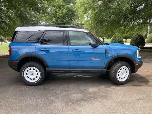 Used 2023 Ford Bronco Sport Heritage Limited AWD/4WD image 2