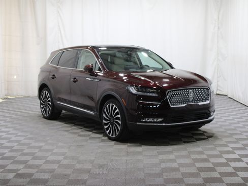 Certified 2021 Lincoln Nautilus Black Label image 1