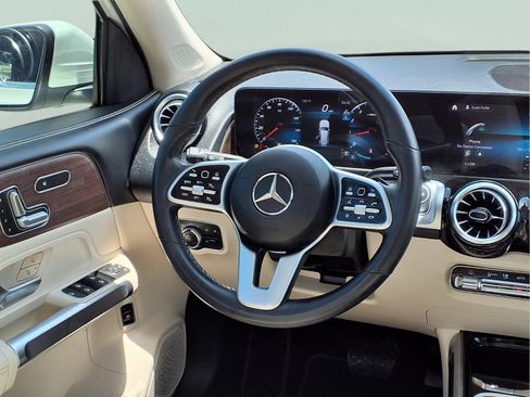 Used 2023 Mercedes-Benz GLB 250 image 14