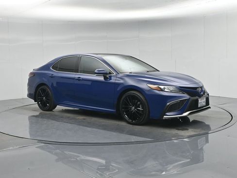 Used 2023 Toyota Camry XSE FWD image 31