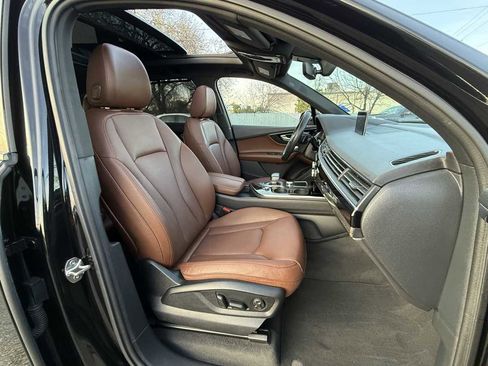 Used 2018 Audi Q7 3.0T Prestige w/ Prestige Package image 10