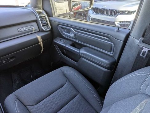 Used 2025 RAM 1500 Big Horn AWD/4WD image 17