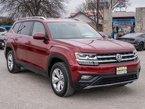 Used 2018 Volkswagen Atlas SE image 3