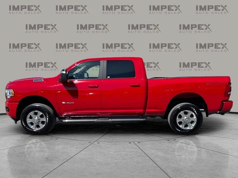 Used 2024 RAM 2500 Big Horn w/ Safety Group AWD/4WD image 2