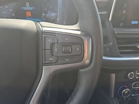 Used 2024 Chevrolet Suburban Premier AWD/4WD image 24