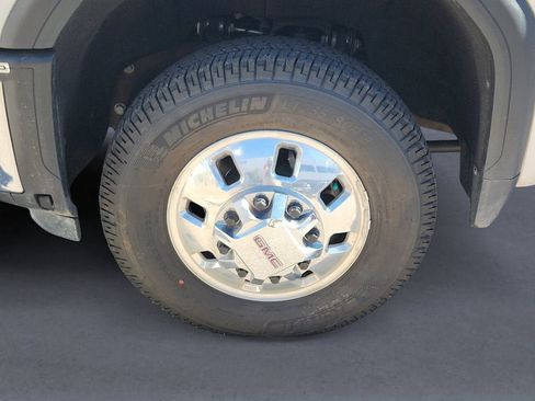 Used 2024 GMC Sierra 3500 SLT w/ SLT Premium Package image 14