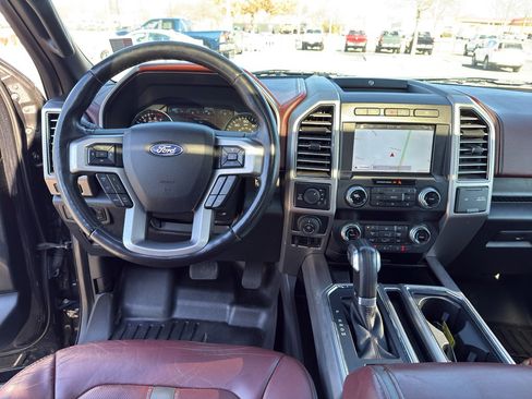 Used 2019 Ford F150 Platinum w/ Equipment Group 701A Luxury image 29