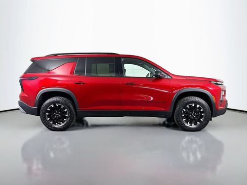 Certified 2026 Chevrolet Traverse Z71 w/ Driver Confidence Package AWD/4WD image 8