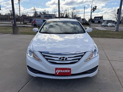Used 2014 Hyundai Sonata GLS w/ Popular Equipment Group 2 FWD image 2