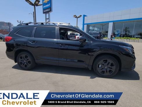 Used 2024 Subaru Ascent Onyx Edition AWD/4WD image 2