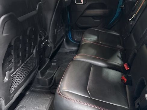 Used 2020 Jeep Wrangler Unlimited Rubicon AWD/4WD image 14