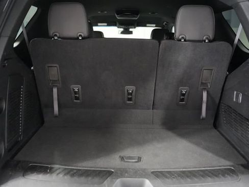 Used 2021 GMC Yukon SLT AWD/4WD image 9