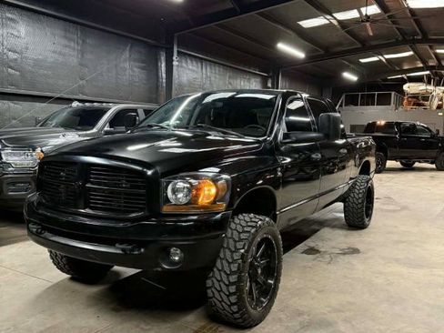 Used 2006 Dodge Ram 2500 Truck Laramie image 2