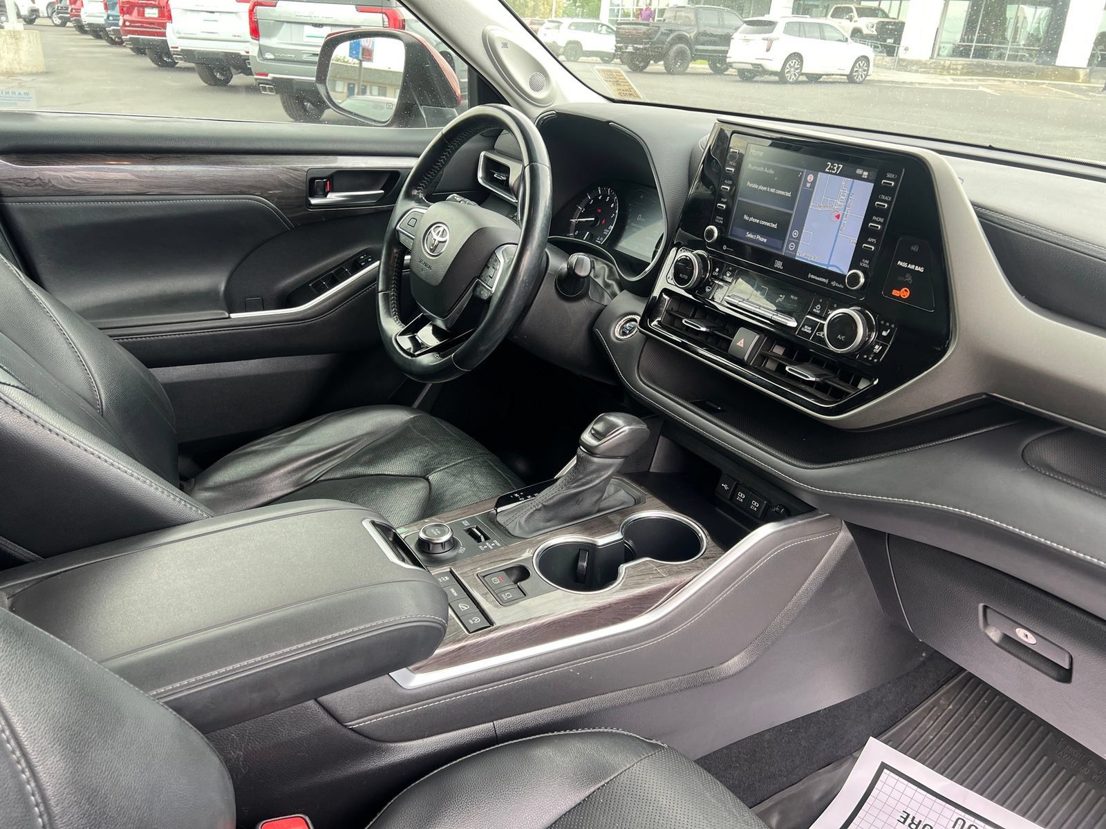 Used 2021 Toyota Highlander Limited AWD/4WD image 32