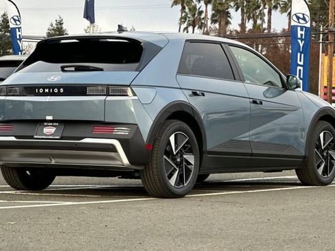 New 2026 Hyundai Ioniq 5 SEL image 6