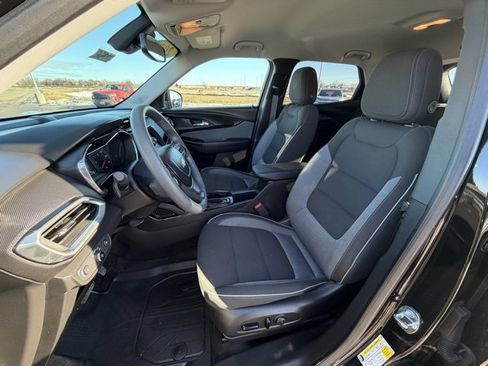 Used 2023 Chevrolet TrailBlazer LT w/ Convenience Package image 19