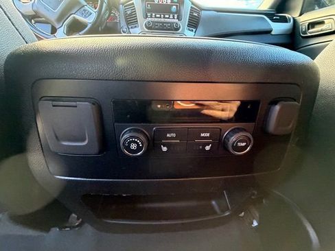 Used 2020 GMC Yukon XL SLT image 23