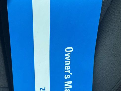 Used 2023 Honda HR-V LX image 23