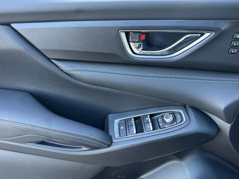 Certified 2025 Subaru Ascent Limited w/ Popular Package #2 image 10