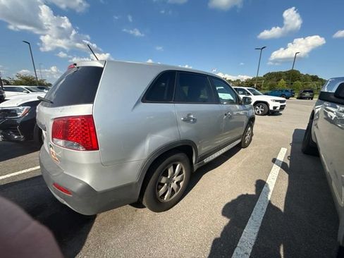 Used 2012 Kia Sorento FWD image 10