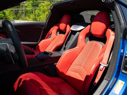 Used 2023 Chevrolet Corvette Stingray Preferred Cpe w/ Z51 Performance Package RWD image 34