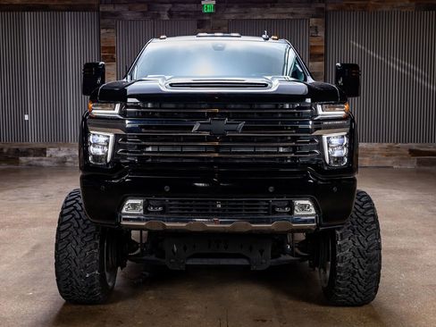 Used 2021 Chevrolet Silverado 2500 High Country w/ Z71 Off-Road Package image 2