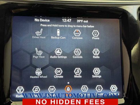 Used 2019 Jeep Cherokee Limited image 27