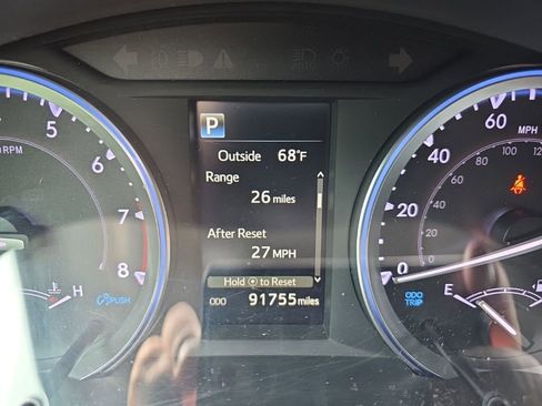 Used 2019 Toyota Highlander XLE image 31