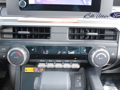 Used 2025 Toyota 4Runner TRD Off-Road image 17