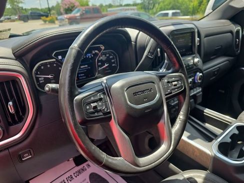 Used 2019 GMC Sierra 1500 Denali w/ Driver Alert Package II AWD/4WD image 17