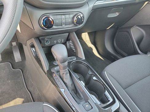 Used 2023 Chevrolet TrailBlazer LS image 17