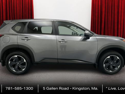 Used 2024 Nissan Rogue SV AWD/4WD image 4