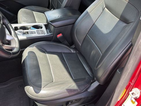 Used 2022 Ford Explorer Limited w/ Equipment Group 301A RWD image 33
