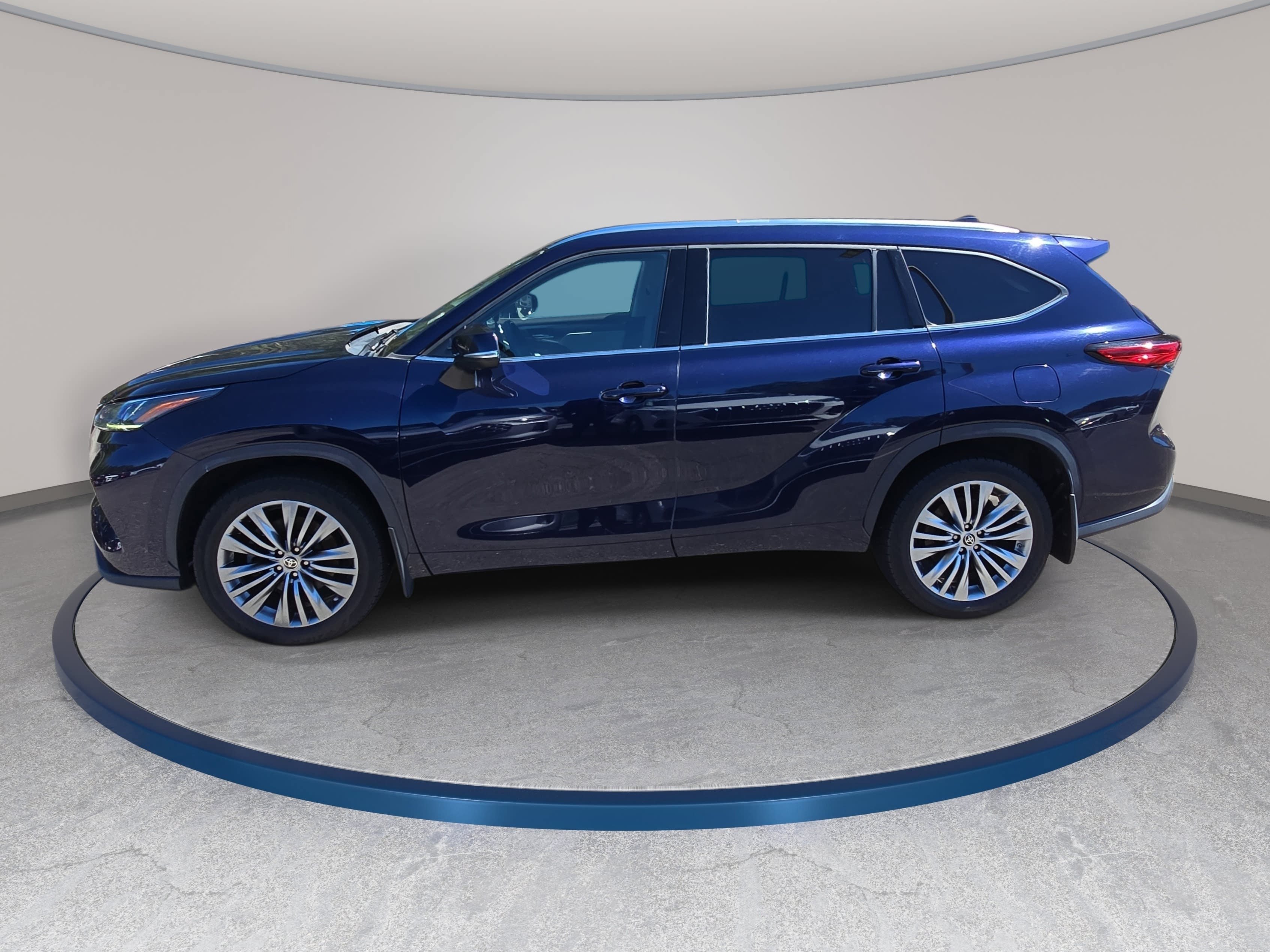 Used 2021 Toyota Highlander Platinum AWD/4WD image 8