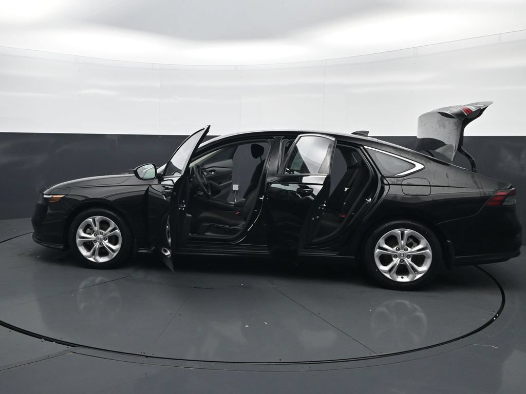 Used 2025 Honda Accord LX image 47
