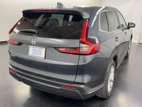 Used 2025 Honda CR-V EX image 9