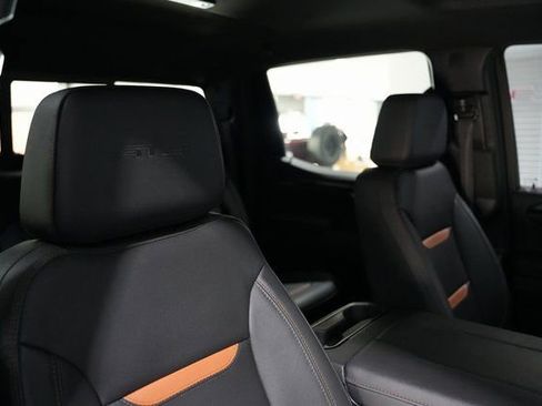Used 2023 GMC Sierra 1500 AT4 w/ AT4 Premium Package image 21