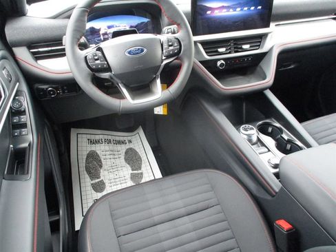 New 2026 Ford Explorer ST-Line w/ ST-Line Street Pack image 6