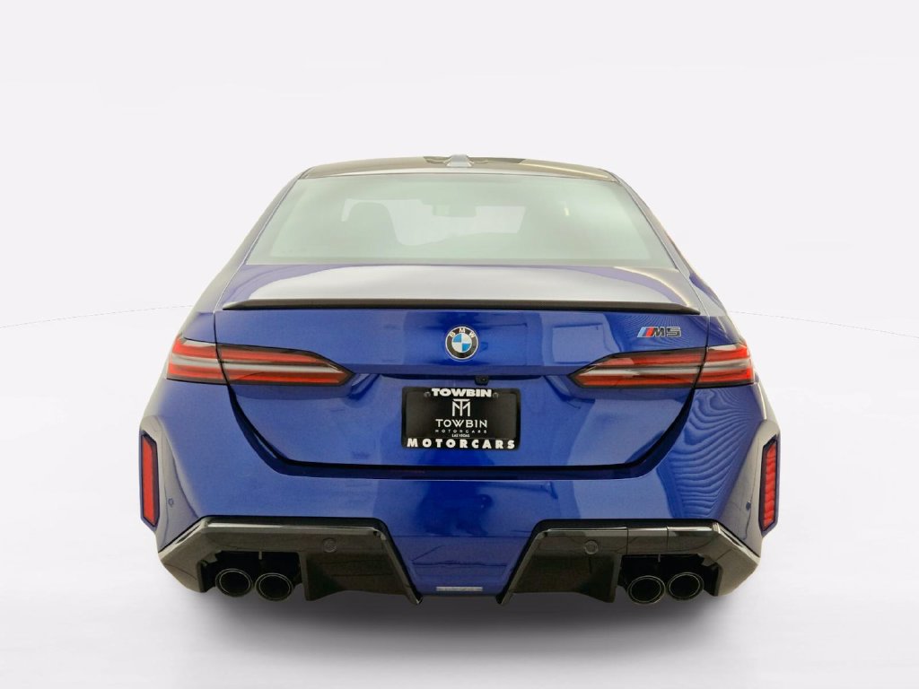 Used 2025 BMW M5 w/ Carbon Package AWD/4WD image 10