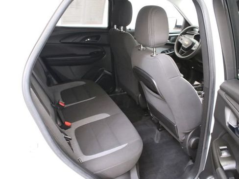 Used 2022 Chevrolet TrailBlazer LT AWD/4WD image 31