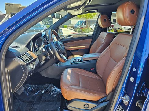 Used 2019 Mercedes-Benz GLS 450 4MATIC image 18